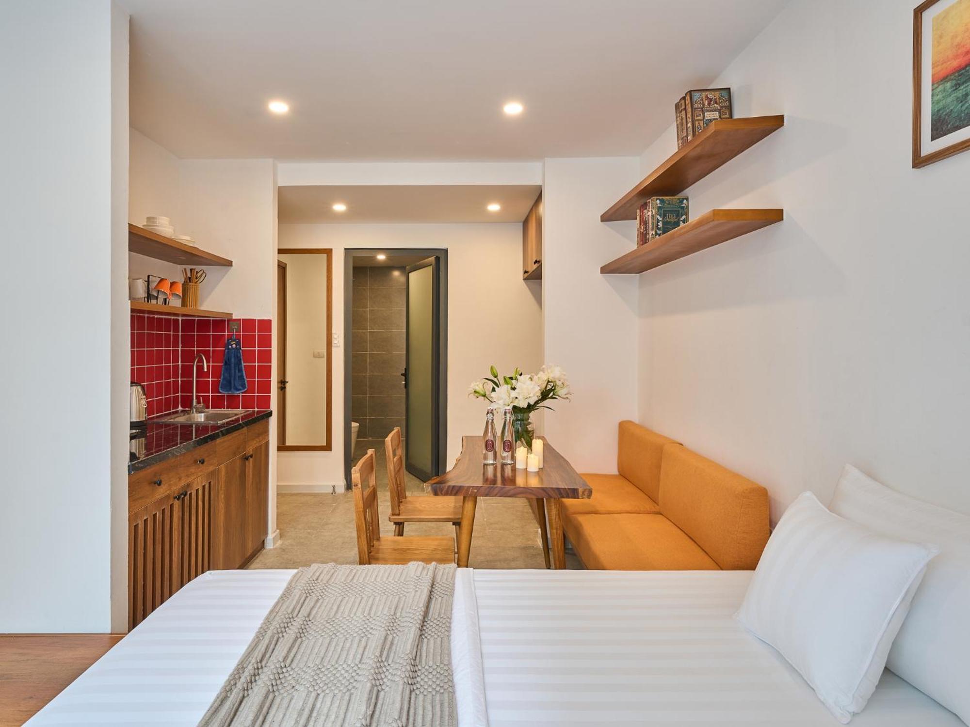 Căn hộ Horizon Bui Vien Retreat - Exclusive Rooftop & Poolside Relaxation *