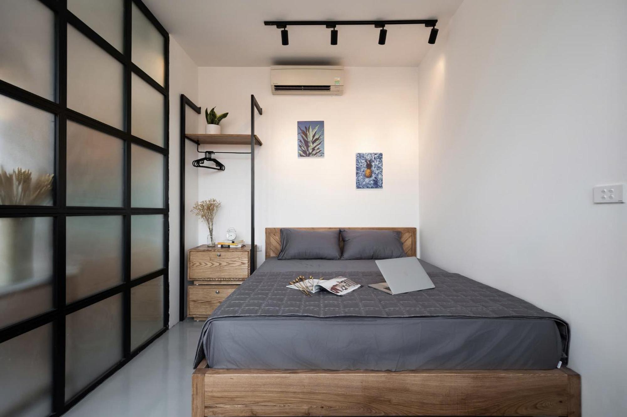 Horizon Bui Vien Retreat - Exclusive Rooftop & Poolside Relaxation TP. Hồ Chí Minh