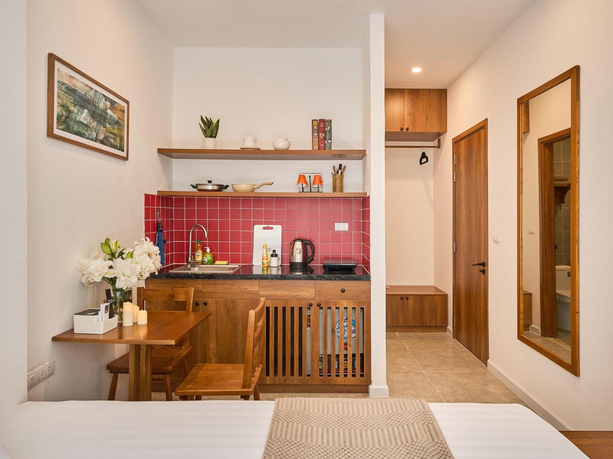 Horizon Bui Vien Retreat - Exclusive Rooftop & Poolside Relaxation TP. Hồ Chí Minh