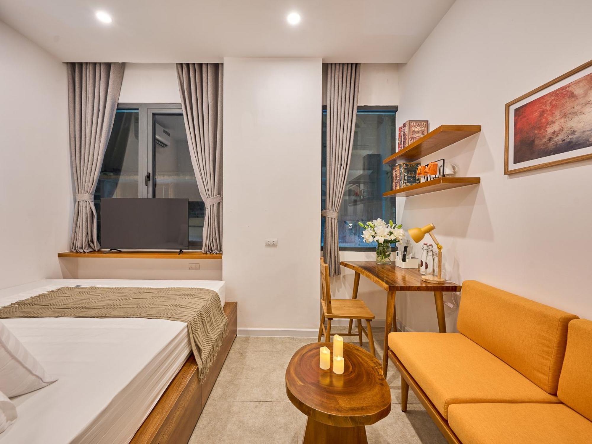 Horizon Bui Vien Retreat - Exclusive Rooftop & Poolside Relaxation * TP. Hồ Chí Minh