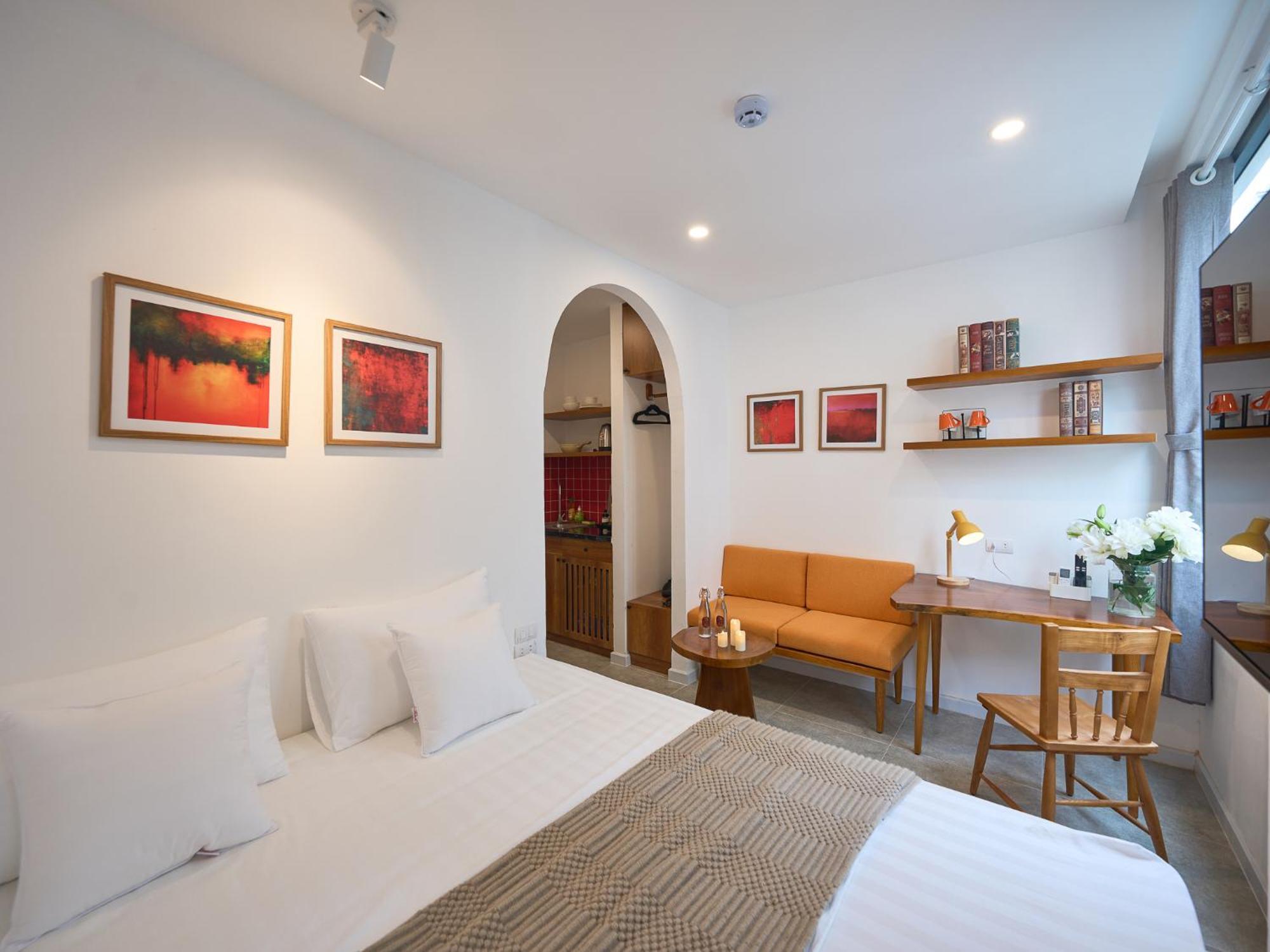 Horizon Bui Vien Retreat - Exclusive Rooftop & Poolside Relaxation TP. Hồ Chí Minh