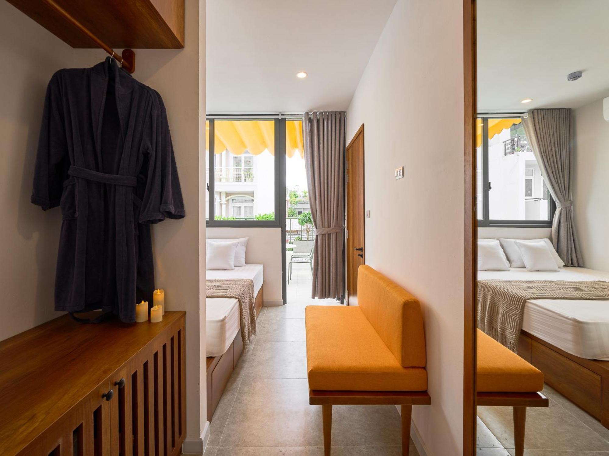 Căn hộ Horizon Bui Vien Retreat - Exclusive Rooftop & Poolside Relaxation *