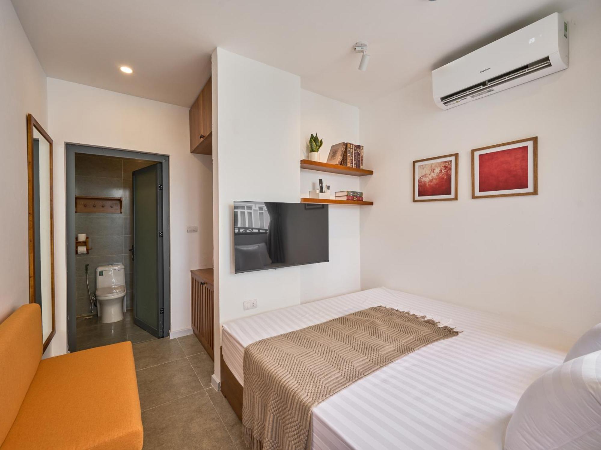 Căn hộ Horizon Bui Vien Retreat - Exclusive Rooftop & Poolside Relaxation TP. Hồ Chí Minh