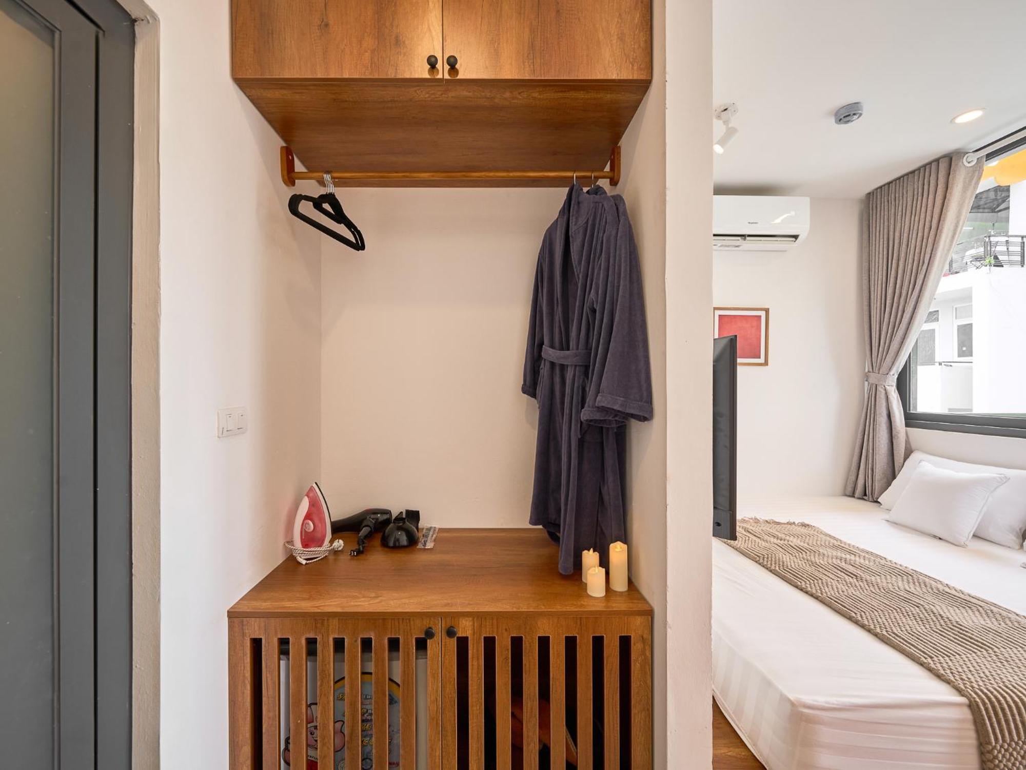 Căn hộ Horizon Bui Vien Retreat - Exclusive Rooftop & Poolside Relaxation