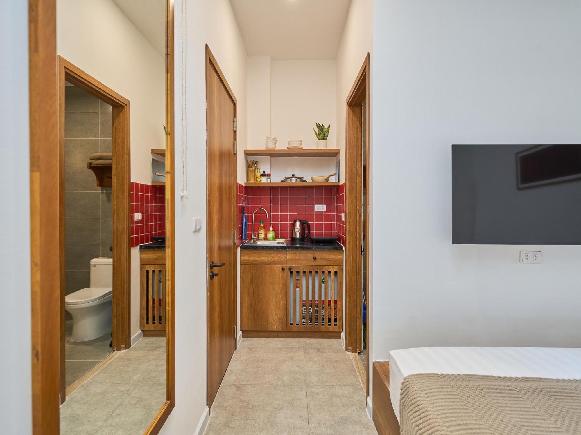 Căn hộ Horizon Bui Vien Retreat - Exclusive Rooftop & Poolside Relaxation